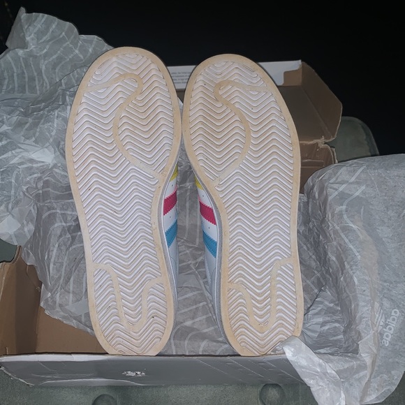 ADIDAS SUPERSTAR J WHITE / MULTI COLOR BIG KIDS - Picture 6 of 11